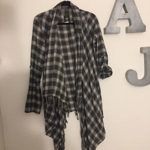 Billabong olive green flannel overpiece!